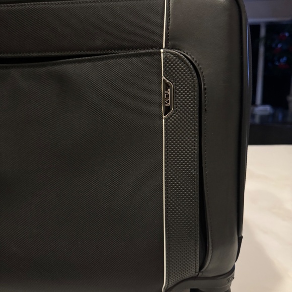 Tumi Laptop Briefcase, 4 wheels - Picture 5 of 7